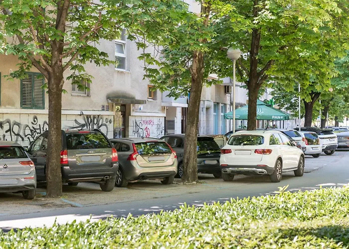 Lägenhet Lady, Cute In Quiet Area