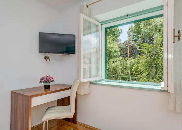 Lägenhet Lady, Cute In Quiet Area *